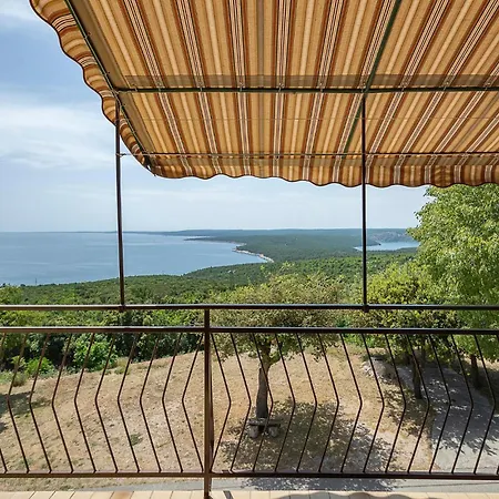 Lovely In With House Sea View