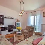 2 Bedroom Gorgeous In * Koromačno