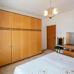 2 Bedroom Gorgeous In דירה *